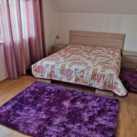 Appartement Comenius - Na Rohu *